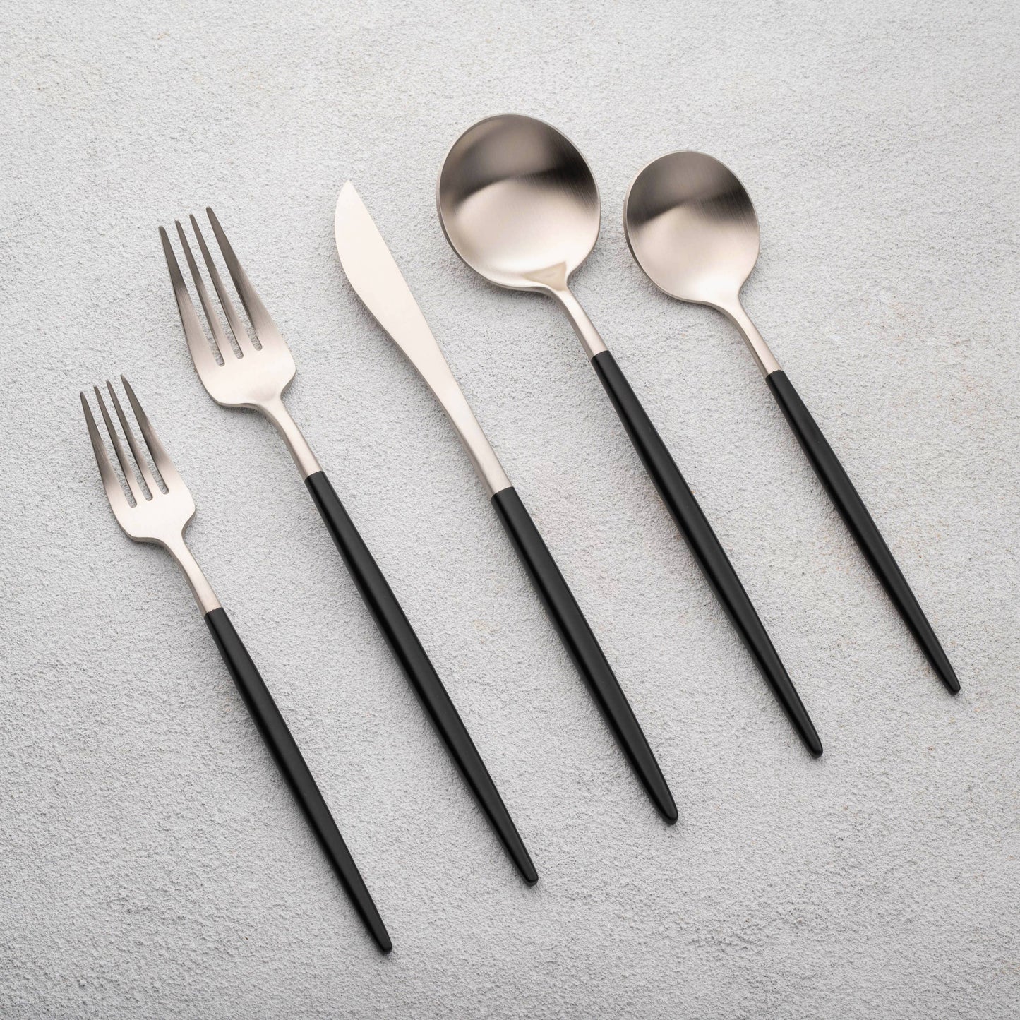 Vikko - Vera, Brushed Silver with Black Handle, 18/10 SS